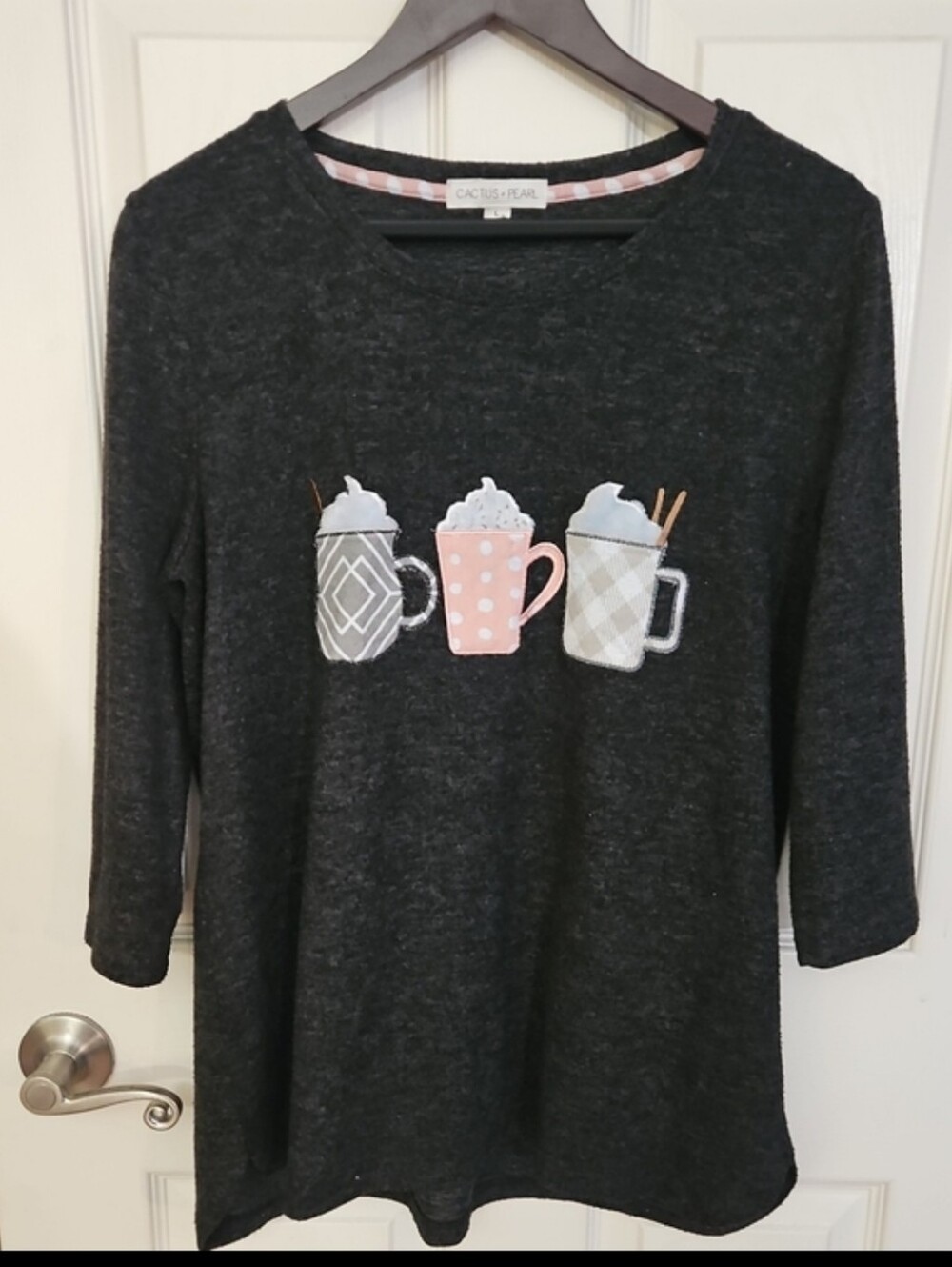 Cactus + Pearl Black Coffee Mug Poly Spandex Blend Sweatshirt Sz Lg
